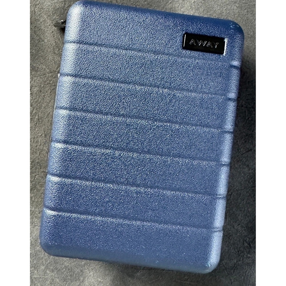 Away United Airlines Polaris Blue Hard Shell Mini Travel Amenity Case Cosmetic
